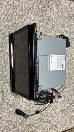 再度出品 トヨタ純正9インチナビ　08605-00B40 NSZT-Y68Tのサムネイル