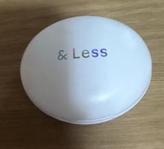 & Less つけまつげ ケース付きのサムネイル