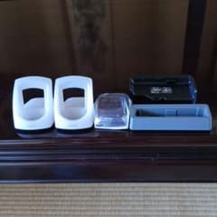 【コレクターズアイテム】ドコモ携帯電話卓上ホルダP007 NTT DoCoMo 卓上ホルダ 4点セット&au - メルカリ