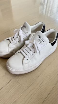 PRADA ホワイト スニーカー 361/2 PRADA メンズ ホワイトスニーカー 2EG 361 9 - メルカリ