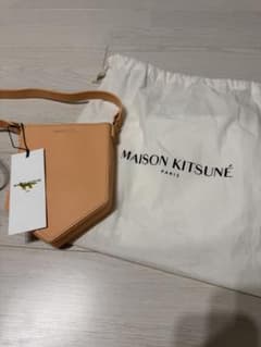 MAISON KITSUNÉ ベージュ スマホショルダーバッグのサムネイル