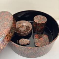 （未使用品）津軽塗り　茶櫃セット　茶櫃　茶托　茶筒　茶匙　急須台　黒上赤彩色 未使用品）津軽塗り 茶櫃セット 茶櫃 茶托 茶筒 茶匙 急須台 黒上赤