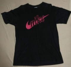 Nike 90年代 筆記体ロゴプリント Tシャツ M 黒 - メルカリ