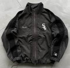 Perushu×MLB ナイロン セットアップ 即完売】Perushu × MLB セットアップ - メルカリ