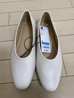 タグ付　新品GUパンプスMサイズのサムネイル