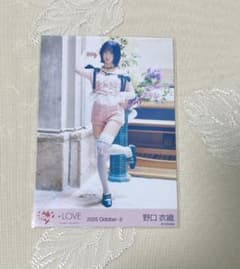 ＝LOVE 野口衣織 生写真 ラブソングに襲われる　ピンクニット　ヒキ　【7】のサムネイル