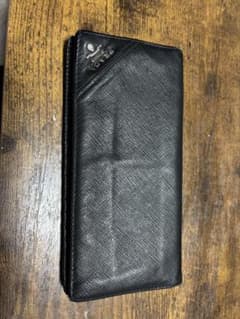 ブラック長財布 シンプルデザインのサムネイル