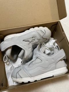 バーサ ポンプ フューリー スニーカー Reebok Kidsのサムネイル