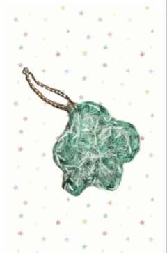 【ハンドメイド】四葉のクローバー キーホルダーのサムネイル