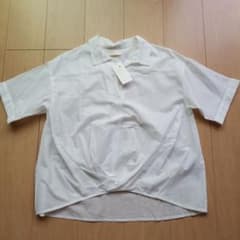 アースミュージック&エコロジー　新品　シャツのサムネイル
