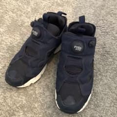 Reebok インスタポンプフューリー OG ブラック/ホワイト DV6985のサムネイル