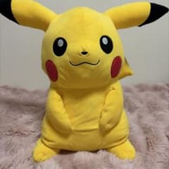 ピカチュウ ぬいぐるみのサムネイル
