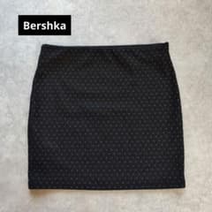 Bershka ブラック タイトスカート EU36のサムネイル