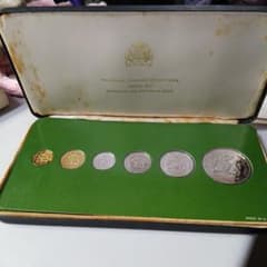 1976年 ガイアナ プルーフ貨幣セット - メルカリ