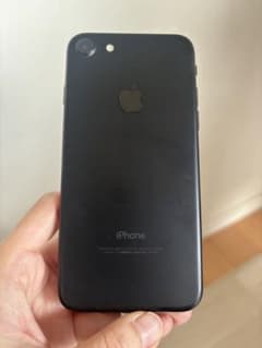 iPhone 7 Black 32 GB UQ mobileのサムネイル