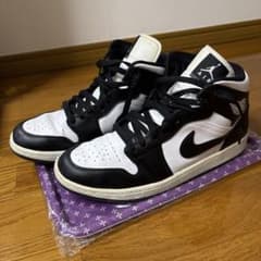 NIKE AIR JORDAN 1 MID スニーカー ブラック ホワイトのサムネイル