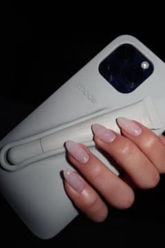 全機種対応】rhode unscentedケースリップ付き - メルカリ