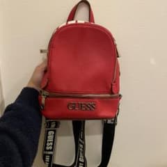 GUESS レッドリュック バックパックのサムネイル