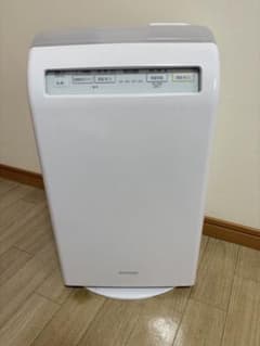 美品★2024年製 アイリスオーヤマ 加湿空気清浄機 HXF-C25-W 清掃済のサムネイル