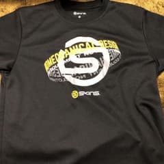Tシャツ skinsのサムネイル