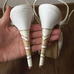 白サンダルのサムネイル