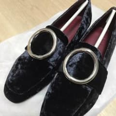 Metal Ring Velvet Loafer dholic ローファーのサムネイル