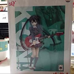 あずにゃんフィギュアのサムネイル
