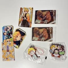 鬼滅の刃 善逸 カード3 ストラップ2 シール2のサムネイル