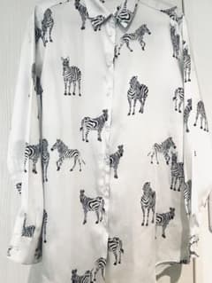 ZARA シマウマ柄 長袖シャツ ホワイト Sサイズのサムネイル
