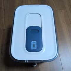 ポット型浄水器 ホワイト/ブルー カートリッチktのサムネイル