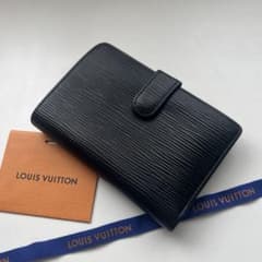 美品　ルイヴィトン二つ折財布　エピ 343 美品 LOUISVUITTON ルイヴィトン エピ 2つ折り財布 - メルカリ