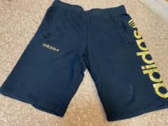 adidas アディダス　ハーフパンツのサムネイル