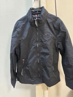 TOMMY HILFIGER 黒 ナイロンジャケットのサムネイル