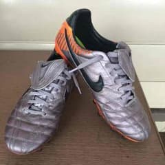 サッカースパイク ティエンポのサムネイル