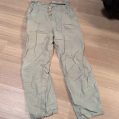ZARA ライトグリーン カジュアルパンツ EUR 36のサムネイル