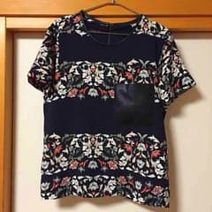 ザラ◯新品花柄ポケットフェイクレザー トップスのサムネイル