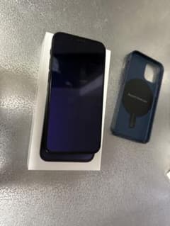 iPhone12mini 64GB ブラック　バッテリー83%美品のサムネイル