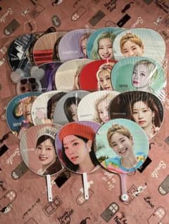 TWICE ダヒョン うちわ 18枚セット 新品未開封 TWICE ダヒョン うちわ 18枚セット 新品未開封 - メルカリ