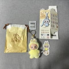 POPMART PIN FOR LOVE イニシャルラブブ　Fのサムネイル