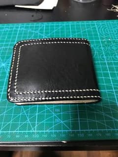 レザークラフト ハンドメイド 二つ折り財布のサムネイル