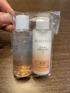ベネフィーク★化粧水、乳液セット(各18ml)★サンプルのサムネイル