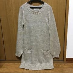 earth ニットワンピースのサムネイル