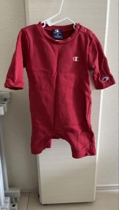 m*☻様 Champion レッド長袖ロンパース 70のサムネイル