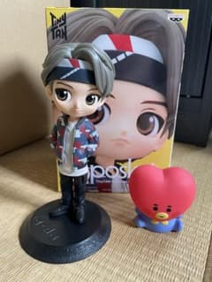 TinyTAN Q posket 피겨 TATA 마스코트 세트