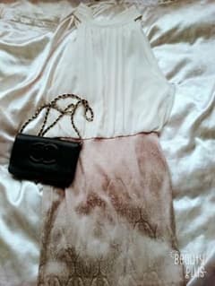 ドレスのサムネイル