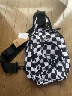 新品未使用　VANS チェッカーパターン クロスボディバッグのサムネイル