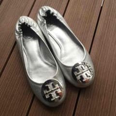 ★★ほぼ新品★★Tory Burch トリーバーチのサムネイル