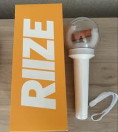 RIIZE ペンライト 公式品のサムネイル
