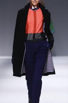 ○値下交渉不可○ ISSEY MIYAKE イッセイミヤケ チェスターコート 黒 