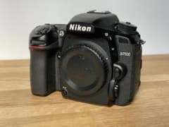 Nikon D7500デジタル一眼レフカメラ　ボディ本体　箱無し　バッテリー×3 Nikon D7500デジタル一眼レフカメラ ボディ本体 箱無し バッテリー×3